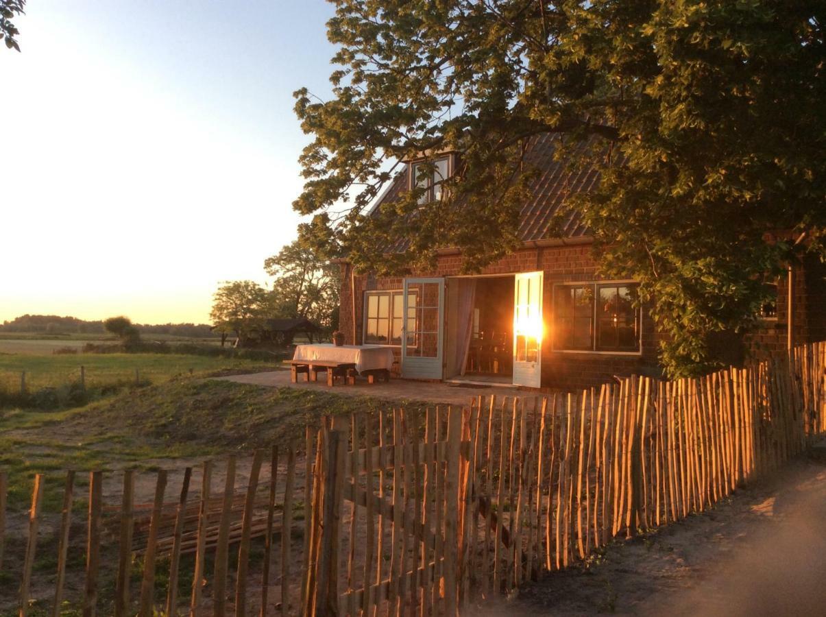 Unique Place On The River Waal Heerewaarden 외부 사진